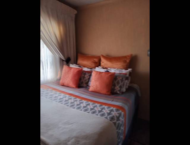 2 BEDROOM HOUSE FOR SALE IN SOSHANGUVE GG